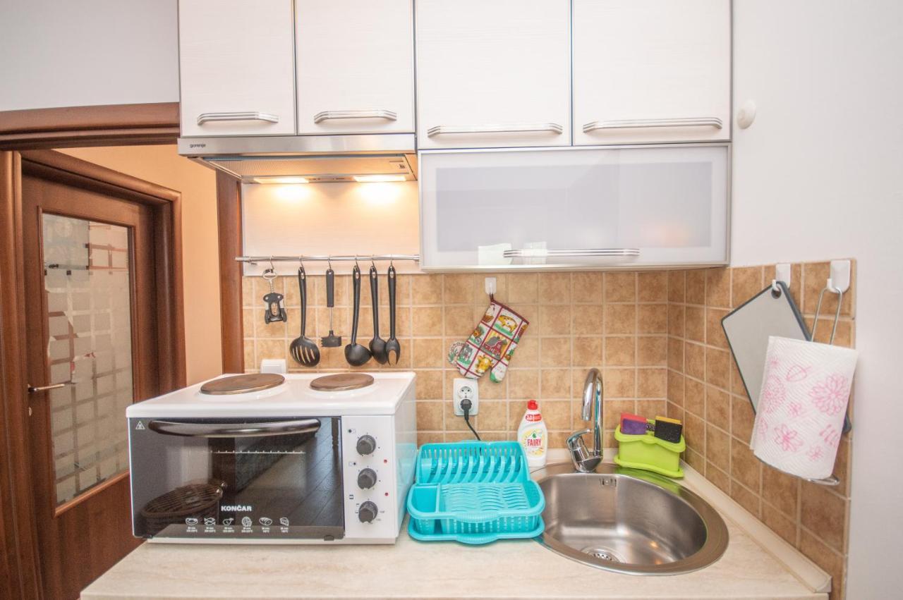 Apartmani Mrsic Risan Exterior foto