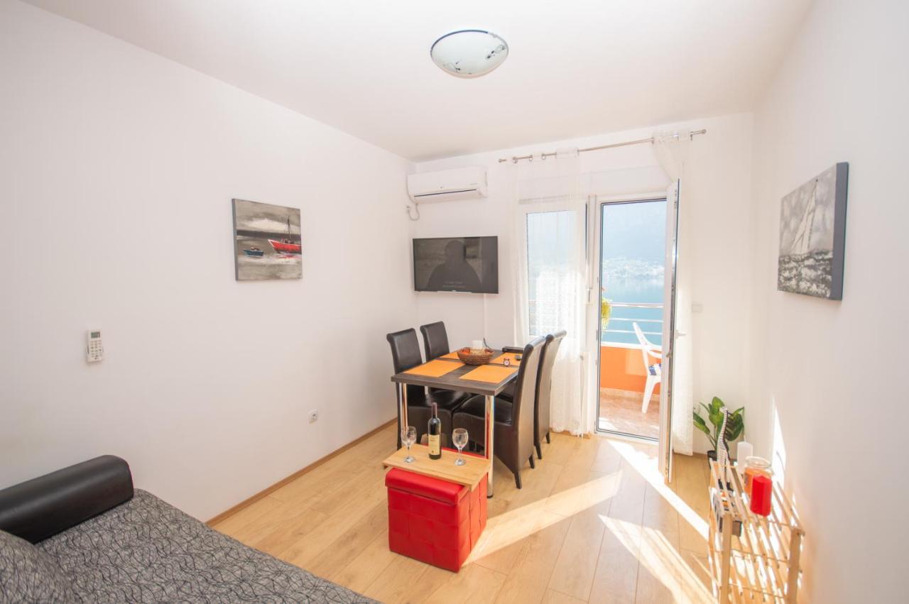 Apartmani Mrsic Risan Exterior foto